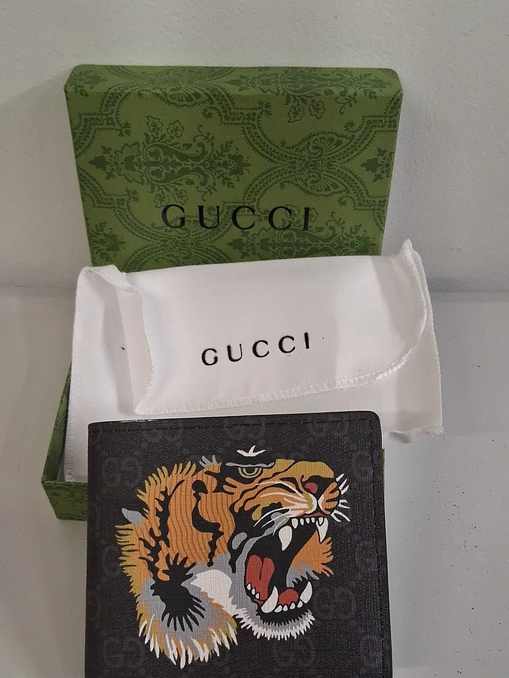 New In Box Gucci Black Wallet with Bold Tiger Motif